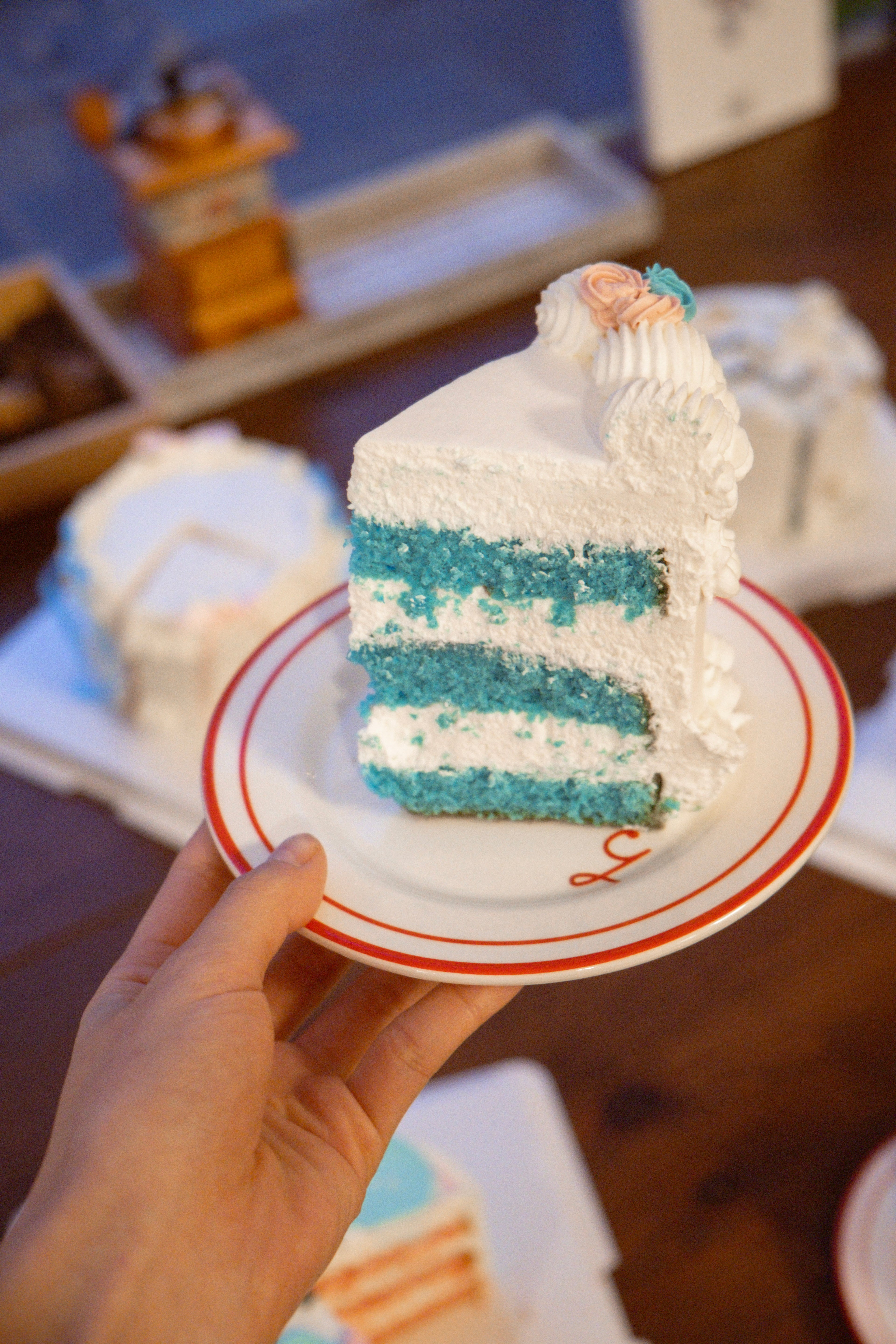 [gender reveal] baby flower cake