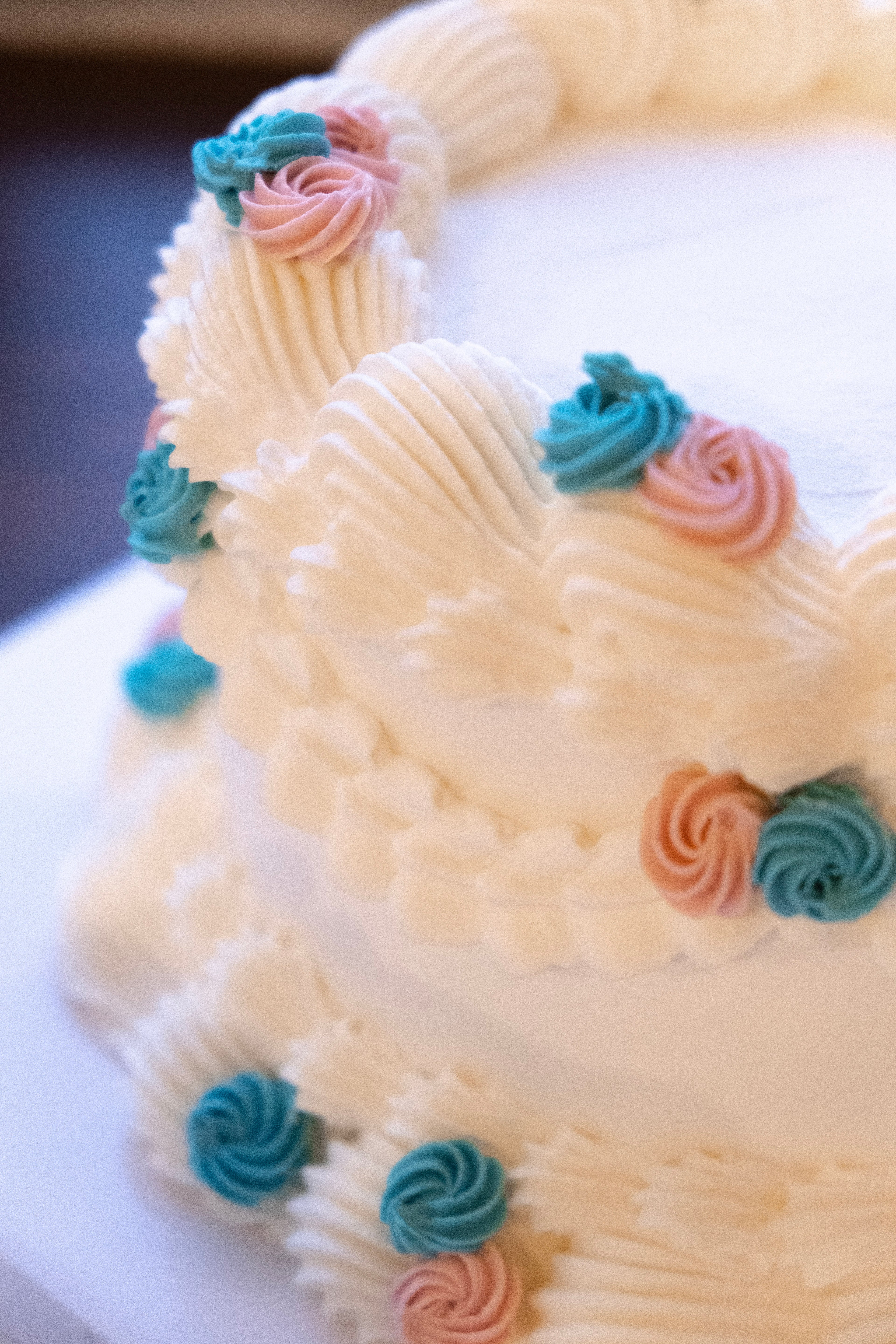 [gender reveal] baby flower cake