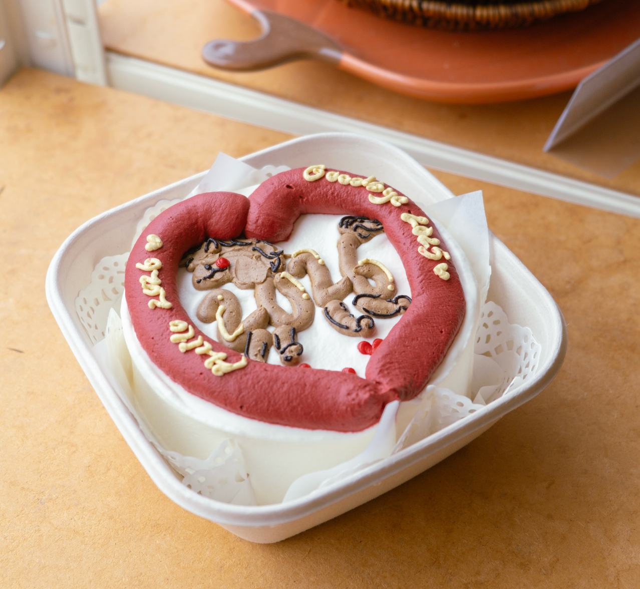 🐴 new year horse box cake